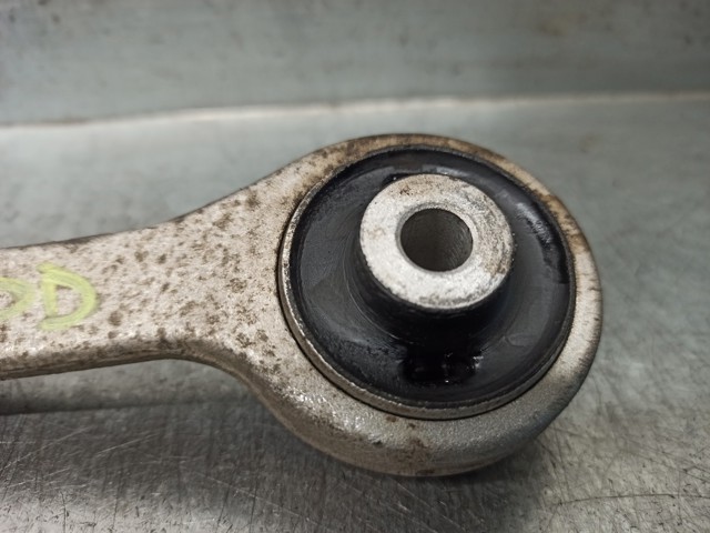 8E0407506A Brazo superior derecho de la suspensión delantera  comprar en Pontevedra