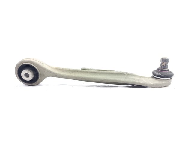 Brazo superior derecho de la suspensión delantera 8E0407506A VAG