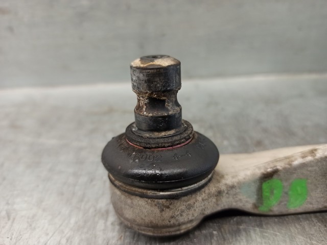8E0407506A Brazo superior derecho de la suspensión delantera  comprar en Pontevedra