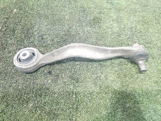 8E0407506A VAG Brazo superior derecho de la suspensión delantera  en stock Gandía