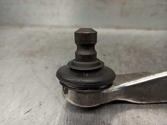 8E0407506A VAG Brazo superior derecho de la suspensión delantera comprar Alcalá