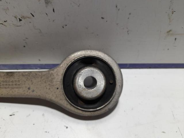 8E0407509P Brazo superior izquierdo de la suspensión delantera  disponible Utrera