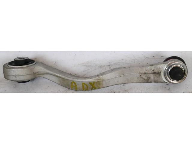 8E0407510A Brazo superior derecho de la suspensión delantera  en stock Castellón