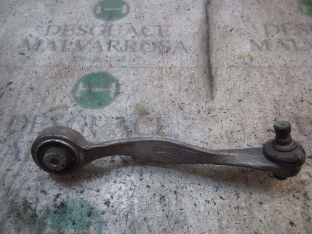 Brazo superior derecho de la suspensión delantera 8E0407510P VAG