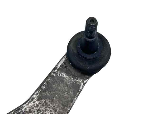 8E0407693AL Brazo inferior izquierdo de la suspensión delantera  disponible Utrera
