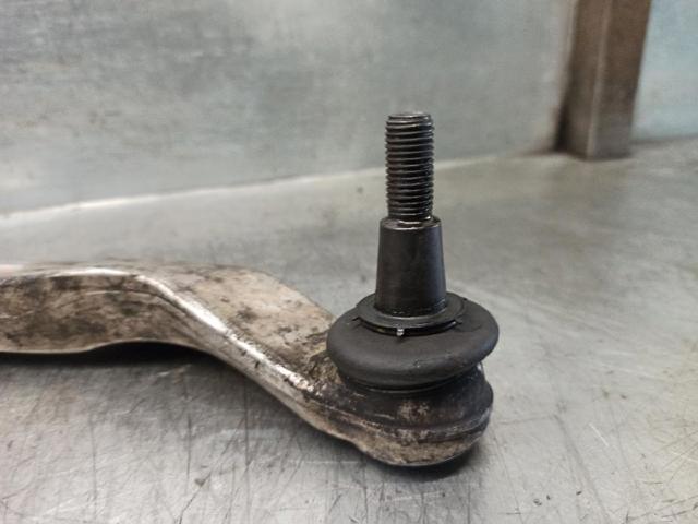 8E0407694Q VAG Brazo inferior derecho de la suspensión delantera  en stock Gandía