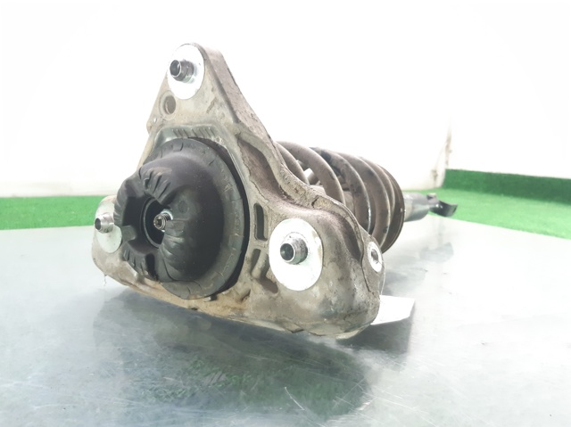 8E0413031CC Amortiguador delantero  disponible Utrera