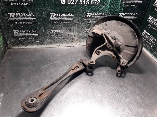 VAG 8E0501529G Brazo transversal de suspensión trasera  en stock Terrassa