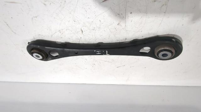 8E0501529P Brazo transversal de suspensión trasera  disponible Utrera