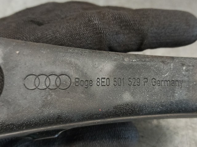 8E0501529P Brazo transversal de suspensión trasera  comprar en Pontevedra