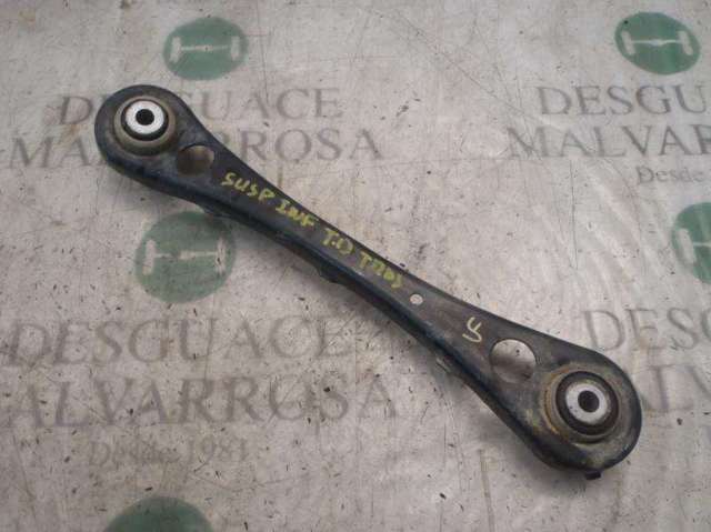 8E0501529P Brazo transversal de suspensión trasera  disponible Utrera