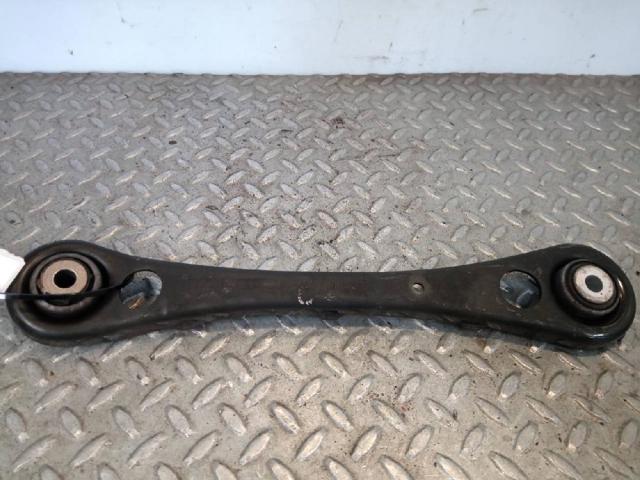 VAG 8E0501529P Brazo transversal de suspensión trasera  en stock Salamanca