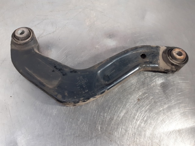 8E0505323M VAG Brazo superior izquierdo de la suspensión trasera  en stock Huelva