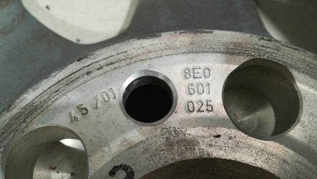 8E0601025 VAG Llantas  en stock Córdoba