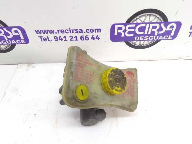 8E0611021 Cilindro maestro de frenos  en stock Granada