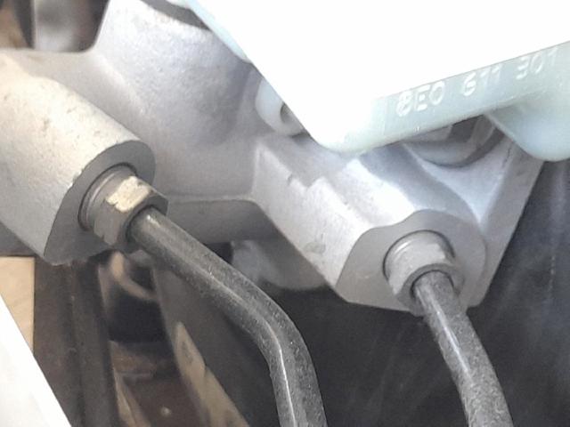 Cilindro principal de freno para Audi A6  (4B2, 4B4)
