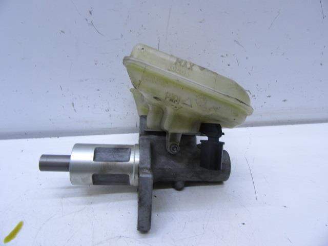 Comprar Cilindro principal de freno Audi A6  4B2, 4B4 a bajo precio