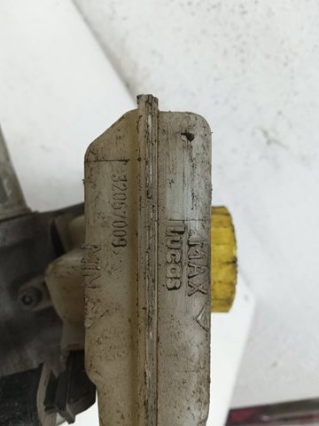 VAG 8E0611301G Depósito del líquido de frenos del cilindro maestro  disponible Valladolid