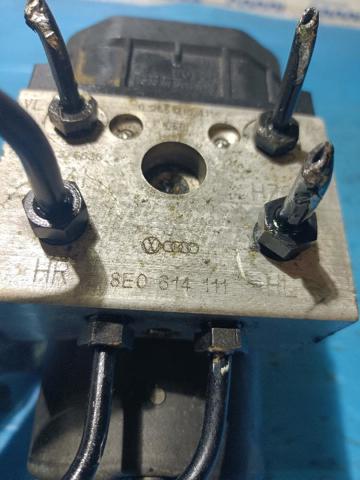 8E0614111 VAG