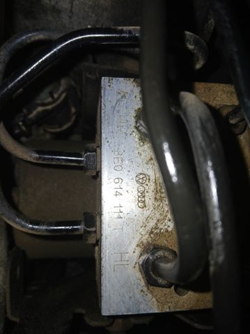 8E0614111T VAG/Audi