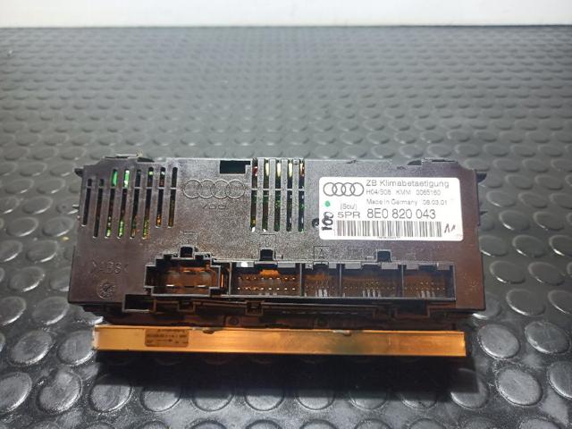 8E0820043 Unidad de control aire acondicionado  en stock Granada