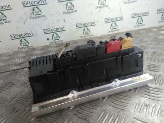 8E0820043 VAG Unidad de control aire acondicionado comprar Alcalá