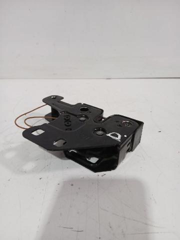 8E0823509D VAG Cerradura de capó  en stock Córdoba