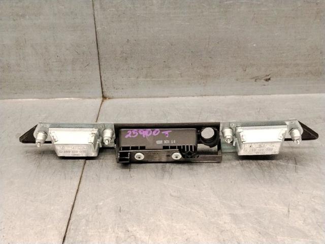 VAG 8E0827574C Tirador de puerta de maletero exterior  en stock Salamanca