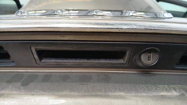 Manecilla de puerta de maletero exterior 8E0827574C3FZ VAG