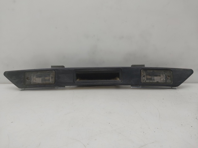 8E0827657E VAG