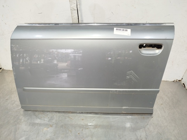 8E0831051L VAG/Audi