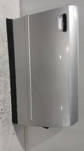 8E0831052 VAG Puerta delantera derecha comprar Alcalá