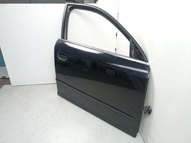 8E0831052J Puerta delantera derecha  comprar en Pontevedra