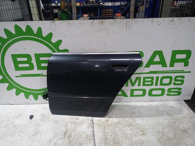 8E0833051 VAG Puerta trasera izquierda comprar Bilbao