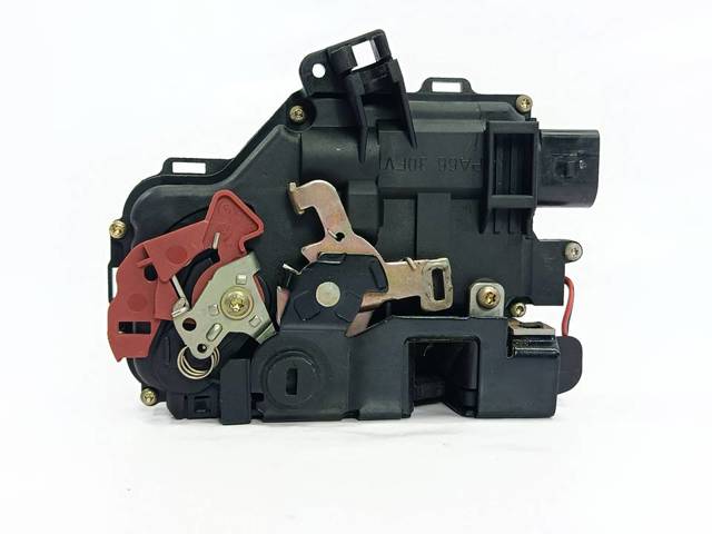 8E0839015C Cerradura de puerta trasera izquierda  comprar en Reus