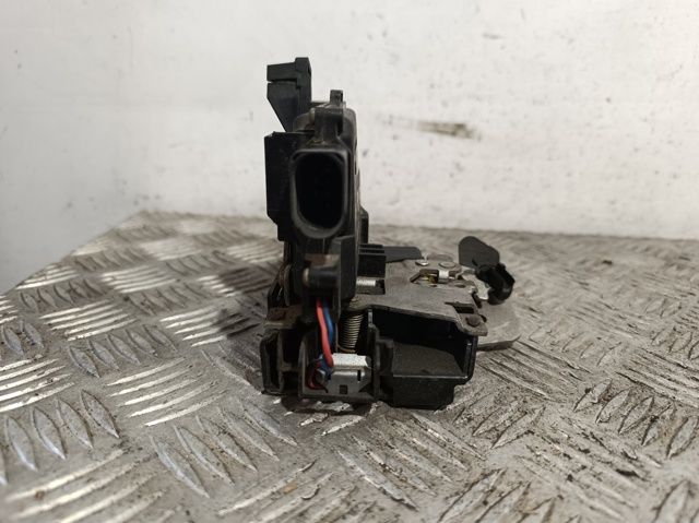 VAG 8E0839015C Cerradura de puerta trasera izquierda  comprar en Ponferrada