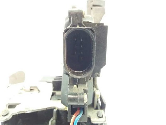 VAG 8E0839016C Cerradura de la puerta trasera derecha comprar Tarragona
