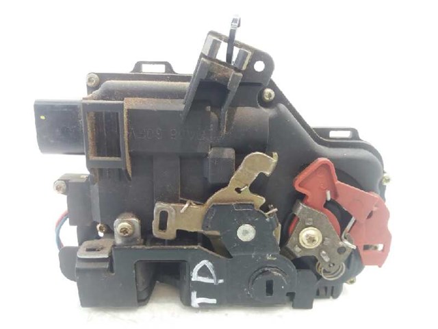 8E0839016C Cerradura de la puerta trasera derecha comprar Sevilla