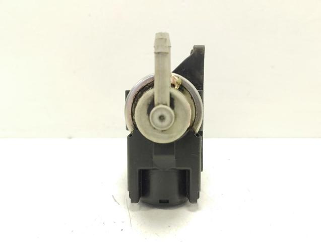 8E0906627C Válvula de solenoide de control de mariposa EGR  en stock Castellón