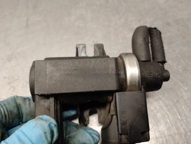 8E0906628 VAG Válvula solenoide de control de presión de sobrealimentación  disponible Ourense