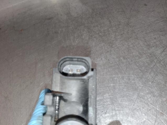 8E0906628 Válvula solenoide de control de presión de sobrealimentación  en stock Granada