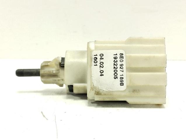 8E0927189B Interruptor de embrague  en stock Sabadell