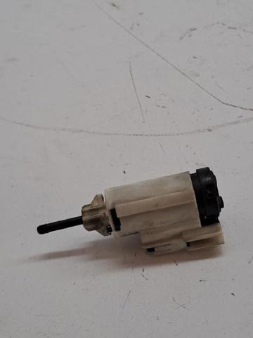 8E0927189B Interruptor de embrague  comprar en Zaragoza