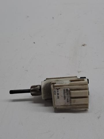 8E0927189B Interruptor de embrague  comprar en Reus