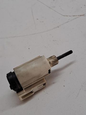 8E0927189B VAG Interruptor de embrague  en stock Huelva