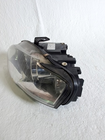 8E0941003BK Faro izquierdo  disponible Burgos
