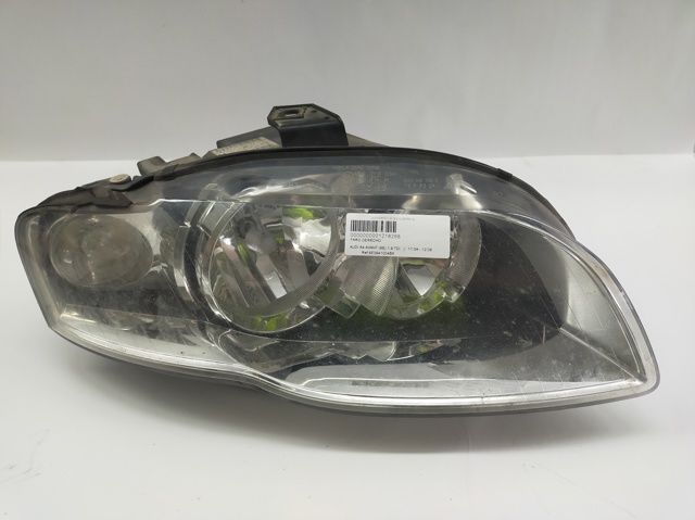 8E0941004BK Faro derecho  en stock Sabadell