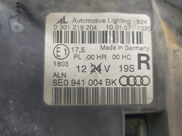 VAG 8E0941004BK Faro derecho  en stock Terrassa
