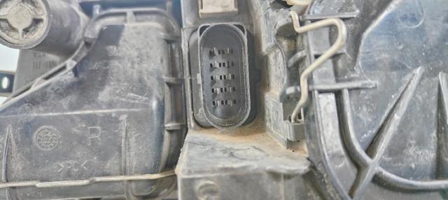 8E0941004F VAG Faro derecho  comprar en Lleida