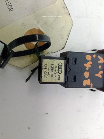 VAG 8E0941509 Boton de luz de emergencía  en stock Valencia